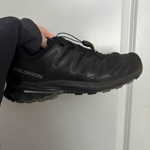 Salomon Men’s 11 Black XA Pro 3D V9 Gore-Tex Trail Running Sneakers